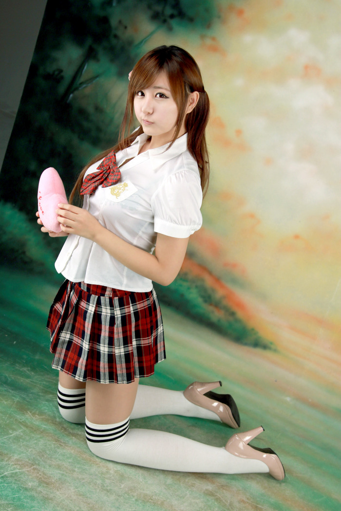 Ryu Ji Hye Korean Model in Student uniform