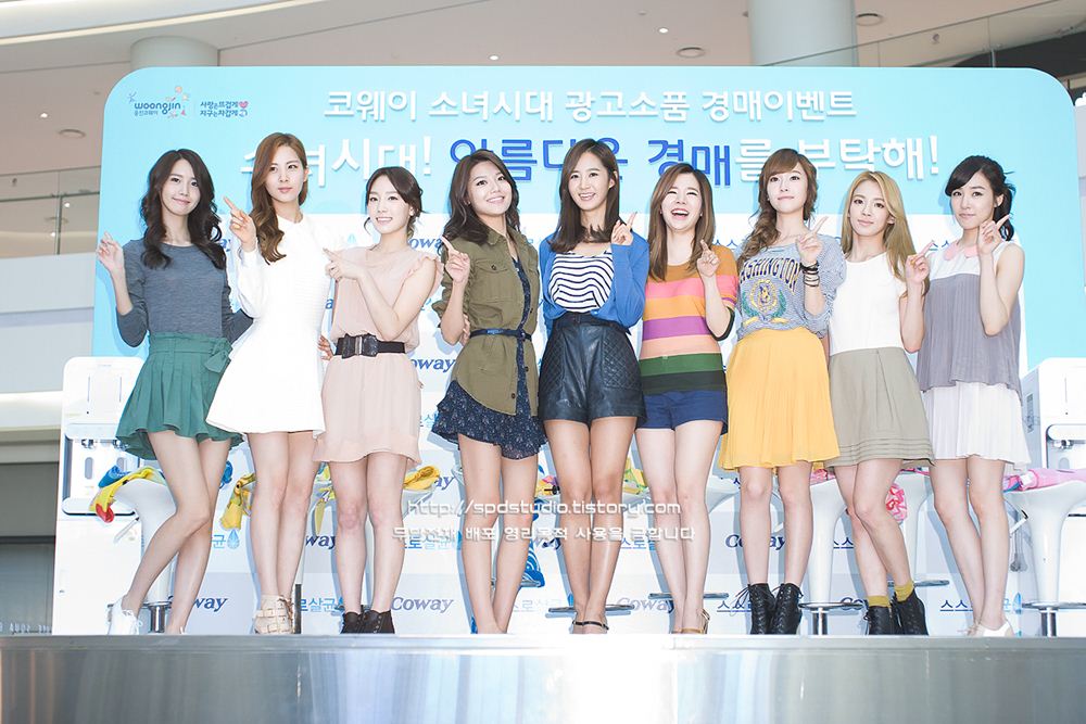 SNSD in Coway fashion show , She very cute
