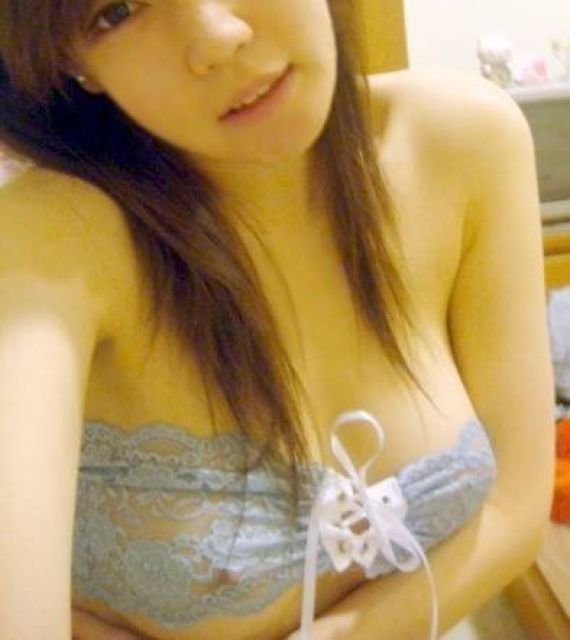 Xu Xiangting (Yoyo) Top Asian Sexy lady with her Big size.